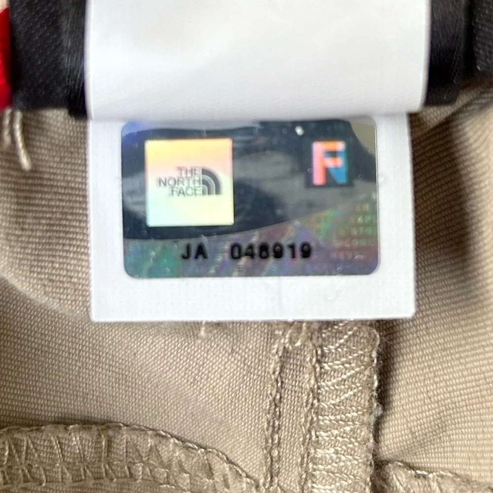 The North Face Paramount Trail convertible pants cargo excellent tan Size XL